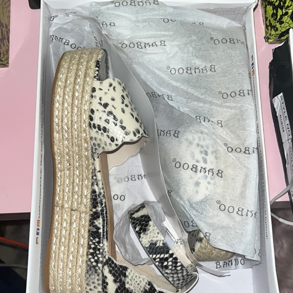 Snake print wedge shoes - Picture 2 of 4